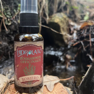 Hidrolato de romero- cabello y piel